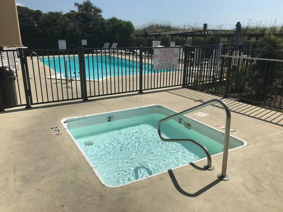 Oceanfront * Pool * Elevator * Boardwalk Apartment Carolina Beach Exterior foto