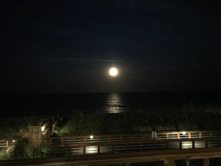 Oceanfront * Pool * Elevator * Boardwalk Apartment Carolina Beach Exterior foto